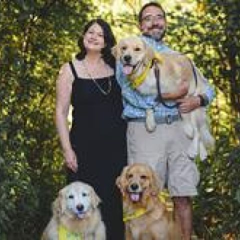 Headshot of Annie Cordo '05 & Andrew Cordo '04